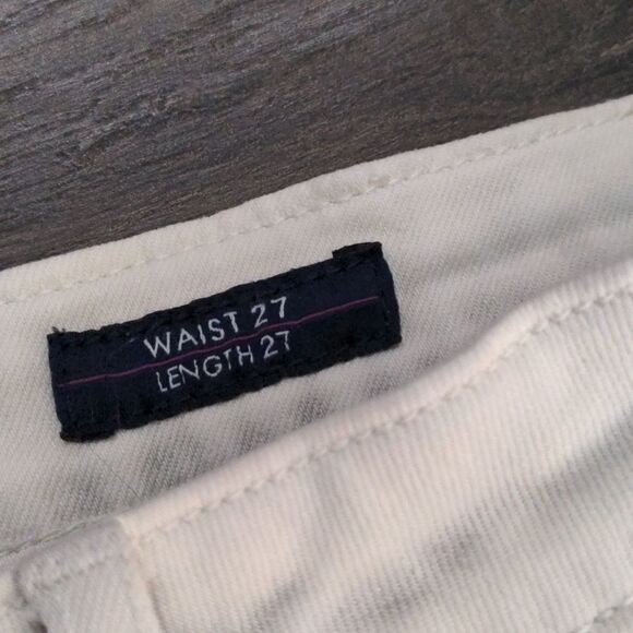 Vigoss the Thompson Tomboy Distressed White Jeans - Picture 5 of 13